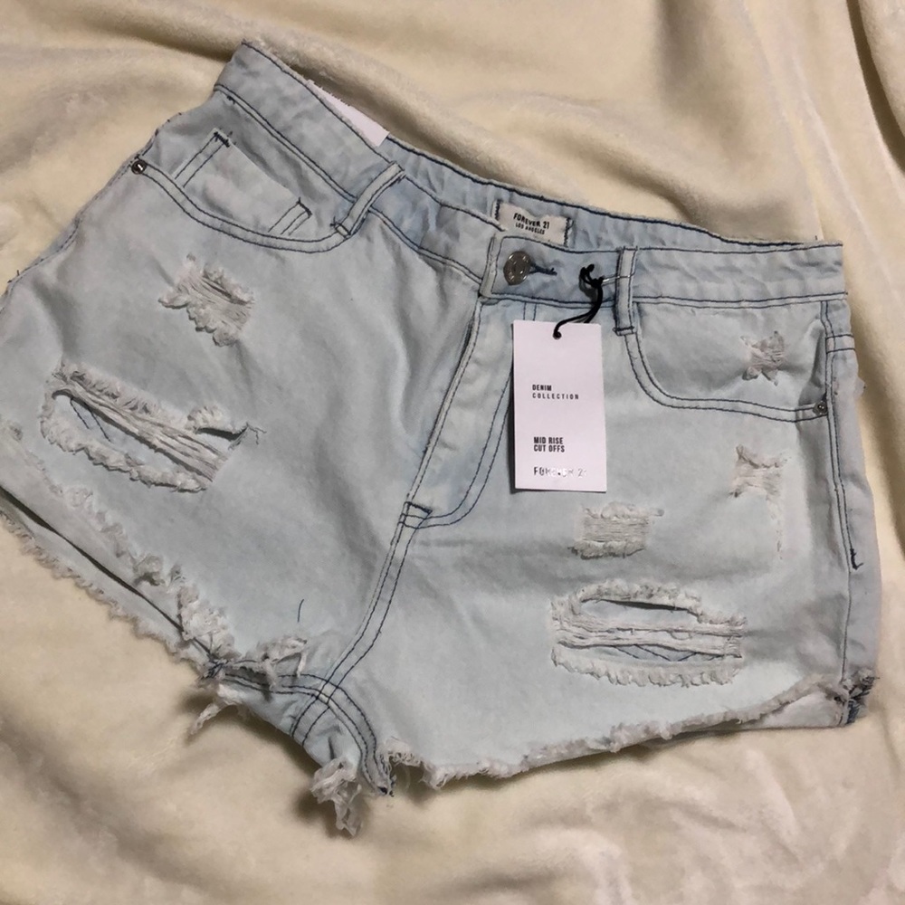 Mid-Rise Cut Off Shorts